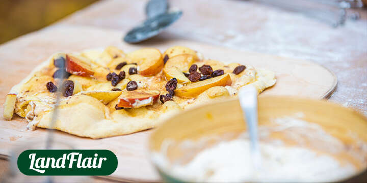 landflair rezept sueßer Flammkuchen vom Grill 1000x500